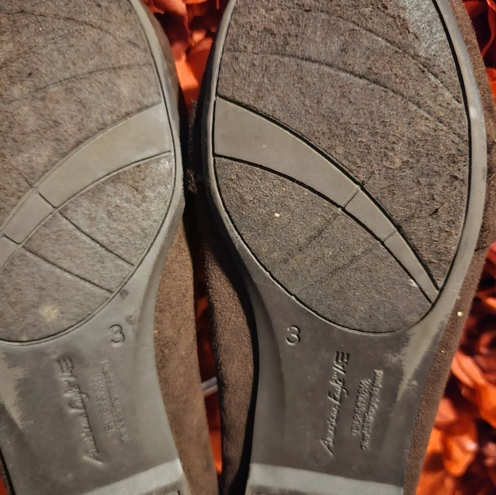 Girls American Eagle Brown Loafers Size 3